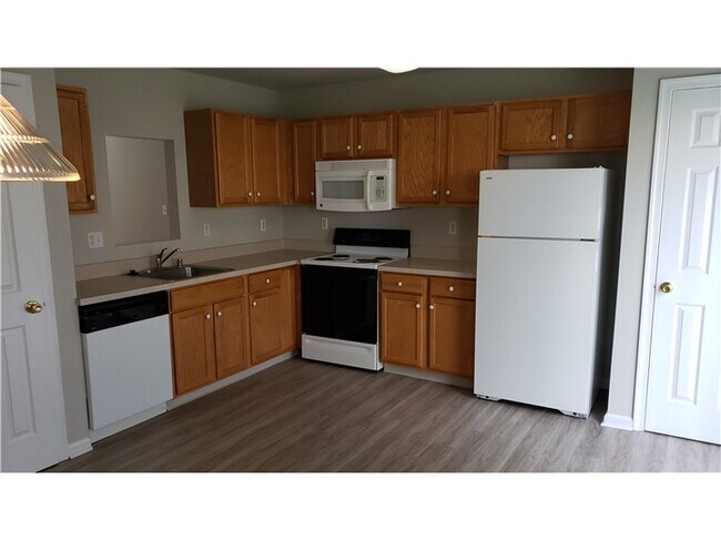 Building Photo - 21 Saddle Ridge Ct