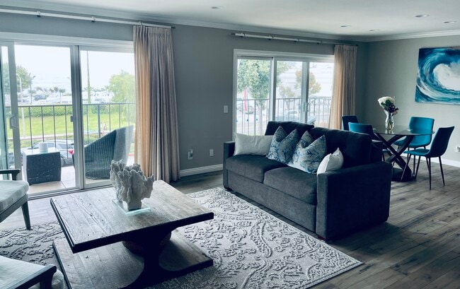 Building Photo - 280 Cliff Dr