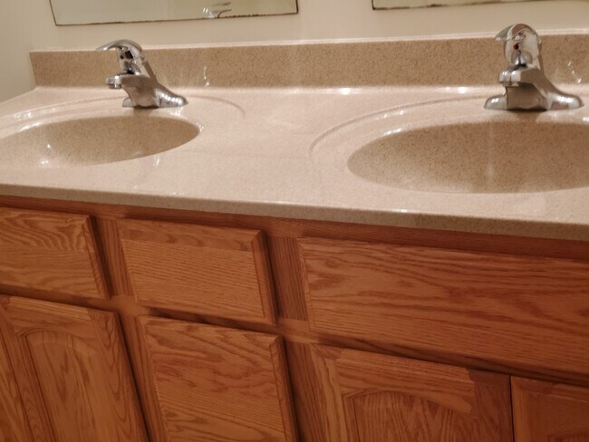 Building Photo - 332 Cassidy Ct