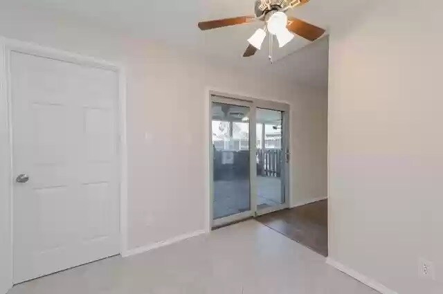 Building Photo - 466 Willow Springs Dr