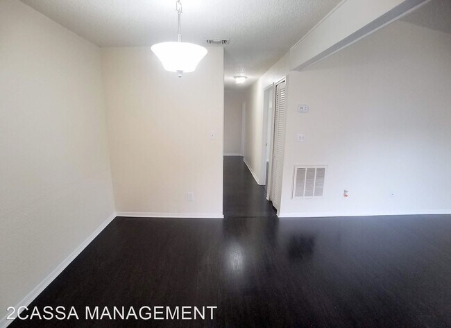 Building Photo - 2 br, 2 bath House - 2923 Antique Oaks Cir...
