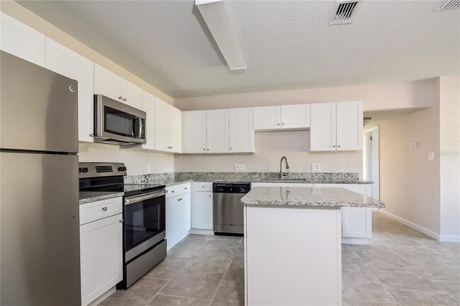 Building Photo - 3610 W Leila Ave