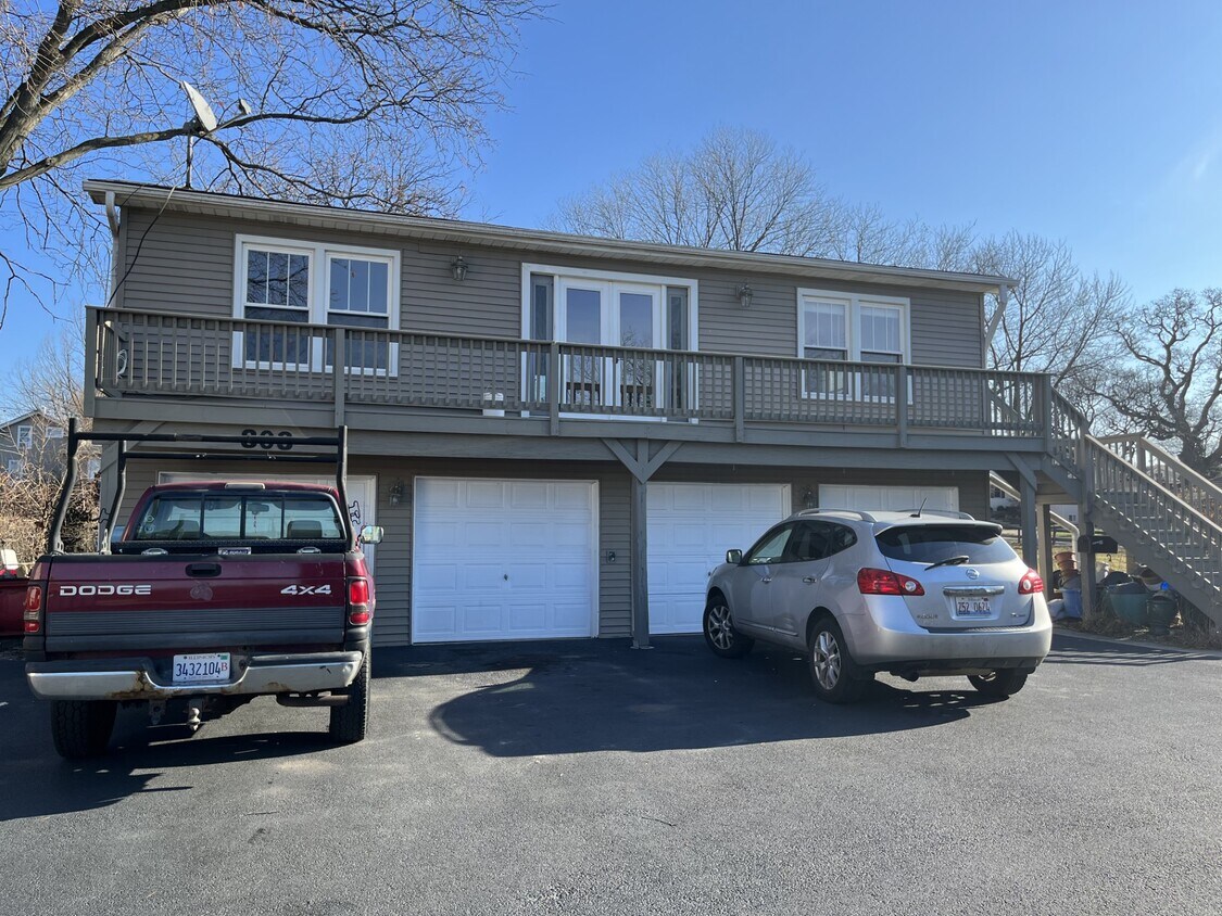 806 N River St Unit 806 North River Street, Batavia, IL 60510