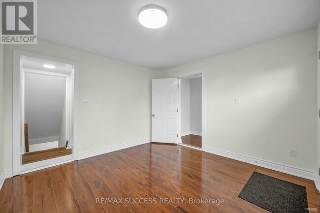 Building Photo - 15 Killamarsh Dr