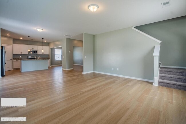 Building Photo - 242 Enclave Wy