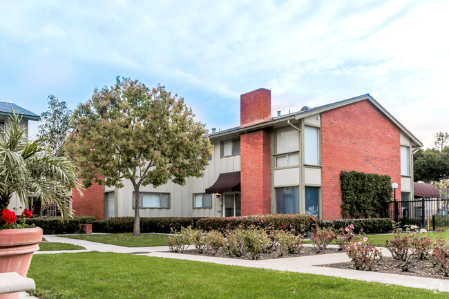 oficina de gestión in situ - Tustin Village Apartments