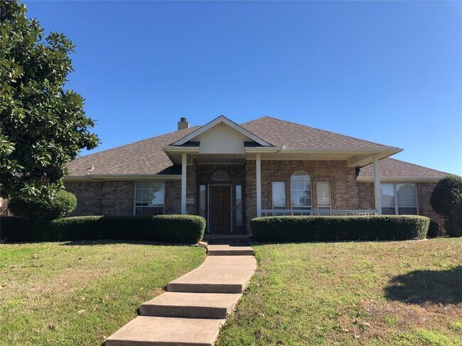 Building Photo - 4114 Pointe Loma Dr