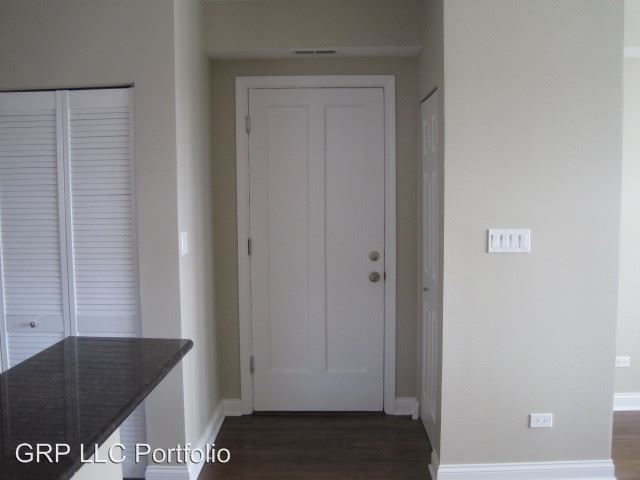 Foto del edificio - 2342 W Rosemont Ave