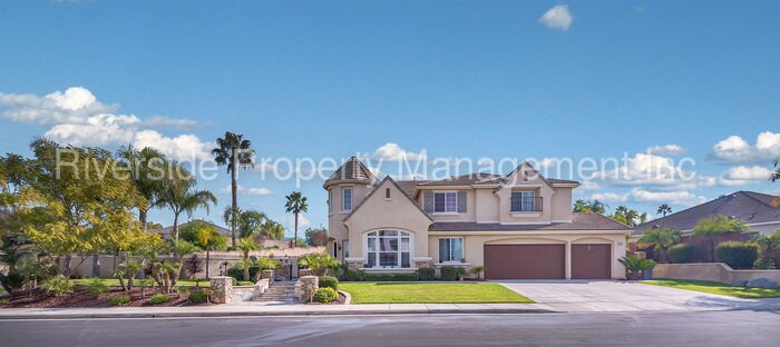 Primary Photo - 17426 Half Moon Ct