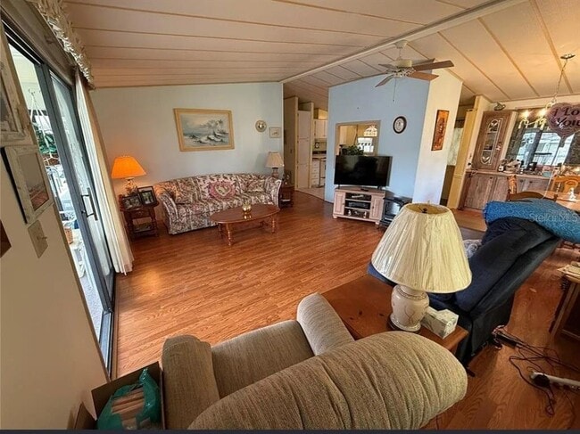 Building Photo - 1532 W Schwartz Blvd