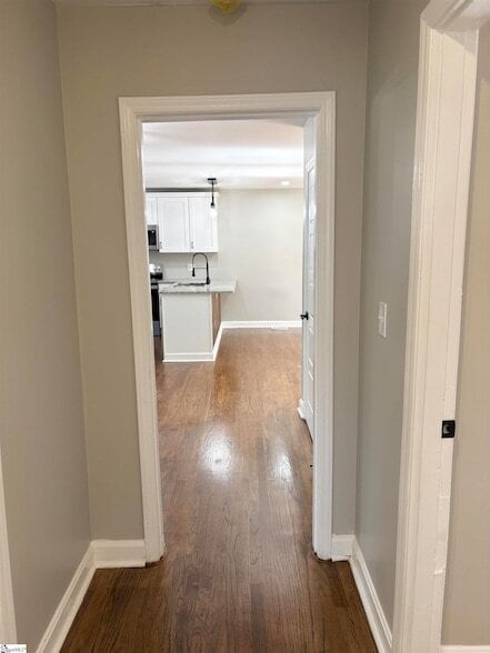 Building Photo - 30 Fleetwood Dr
