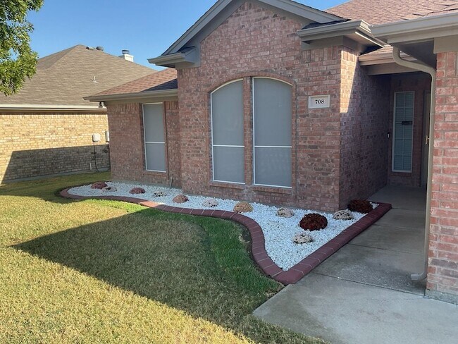 Building Photo - 708 Ridgehill Dr