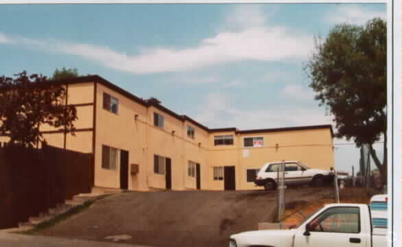 Building Photo - 3205 Highland Ave
