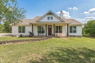 Building Photo - 2720 Co Rd 466