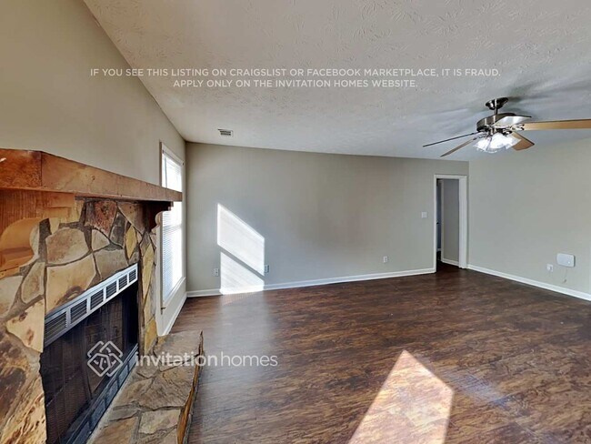 Foto del edificio - 230 Graystone Dr