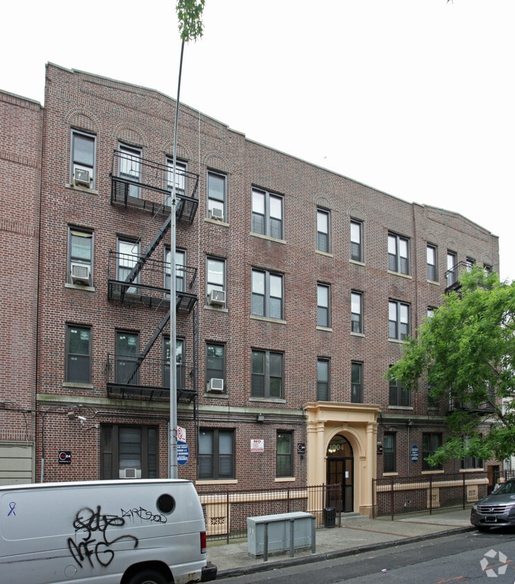 Primary Photo - 1004 Union St
