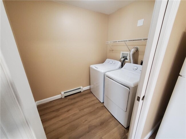 Building Photo - 35 MAPLEVILLE MAIN St