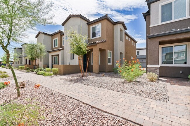 Building Photo - 222 Krameria Ave