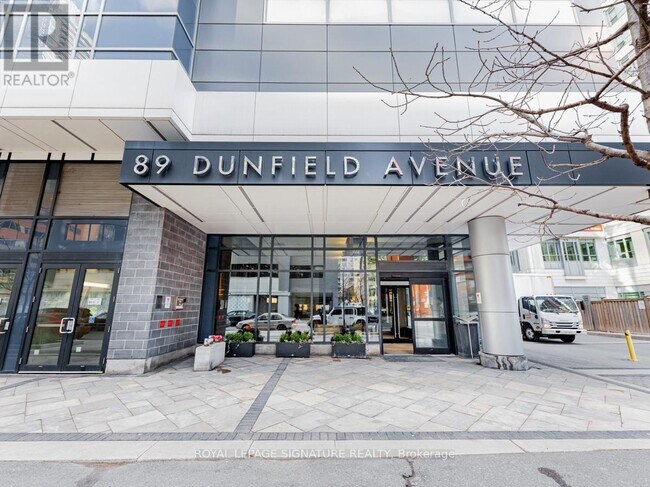 Photo du bâtiment - 89-1389 Dunfield Ave