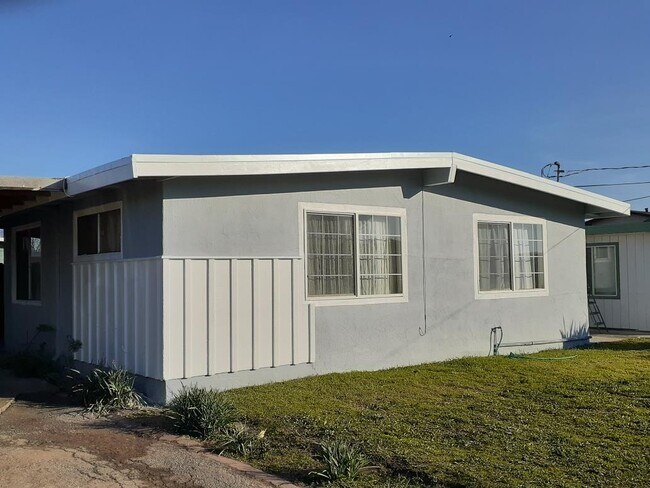 Building Photo - 63 Holm Rd