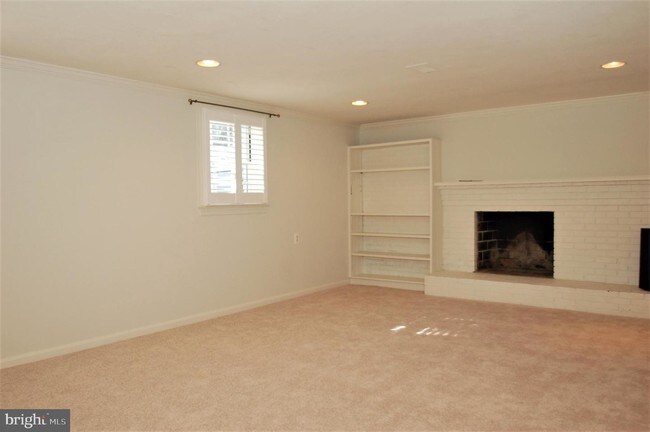 Foto del edificio - 3501 N Valley St