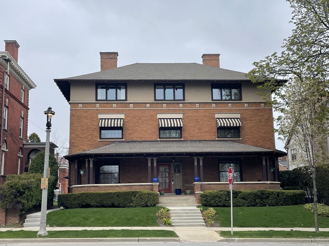 Exterior - 2028 E Lafayette Pl