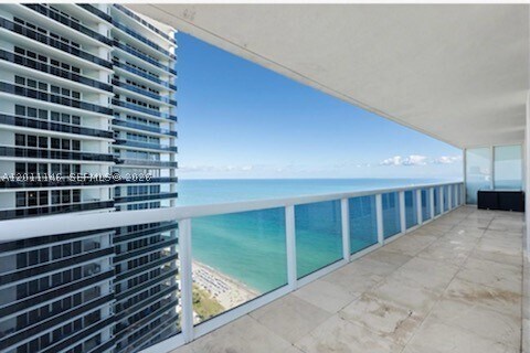 Foto del edificio - 1830 S Ocean Dr