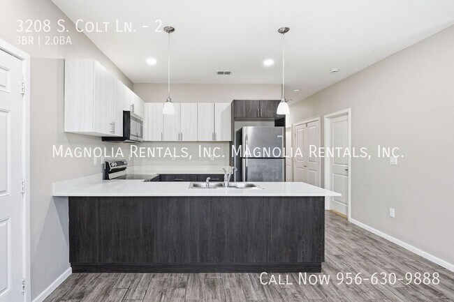 Foto del edificio - 3208 S Colt Ln