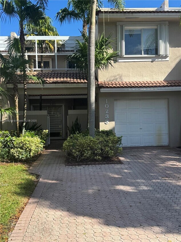Foto principal - 10233 NW 52nd Ln
