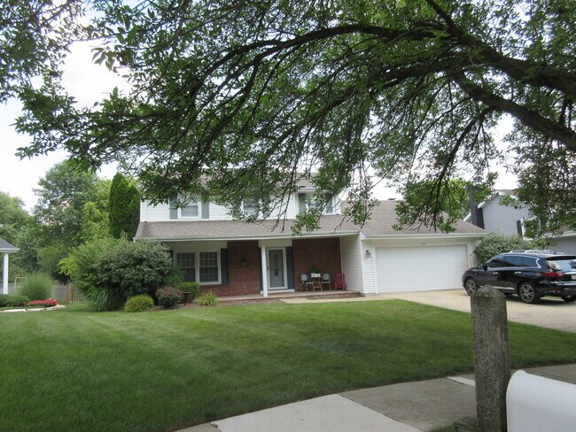 Building Photo - 116 Linden Ct