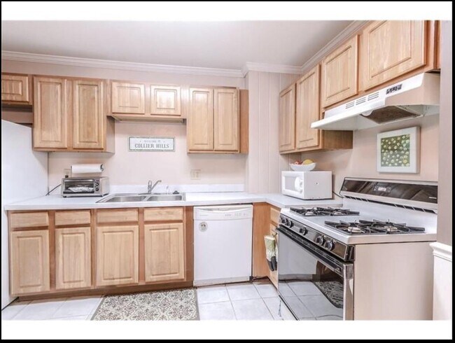 Foto del edificio - 432 Collier Rd NW