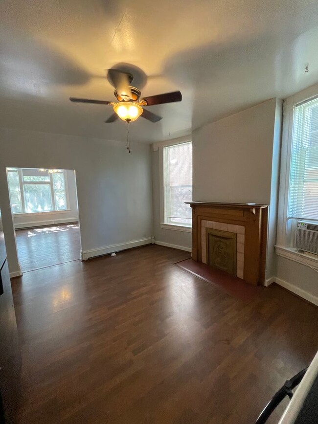 Foto del edificio - Must See Two Bedroom in SLC Avenues! $1695