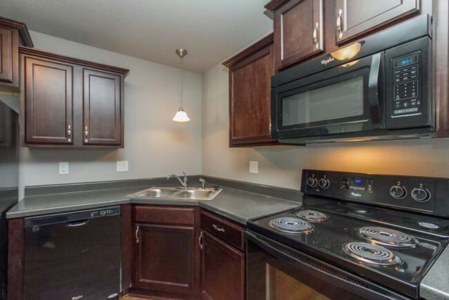 Interior Photo - Ledgestone Townhomes
