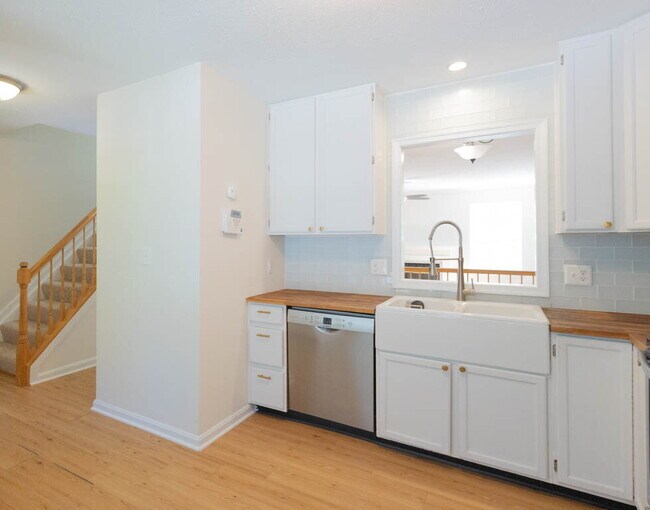 Photo - Lovely Townhome in Stone River