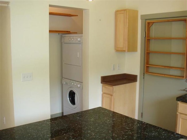 Foto del edificio - LOFT LIVING at METCALF LOFTS
