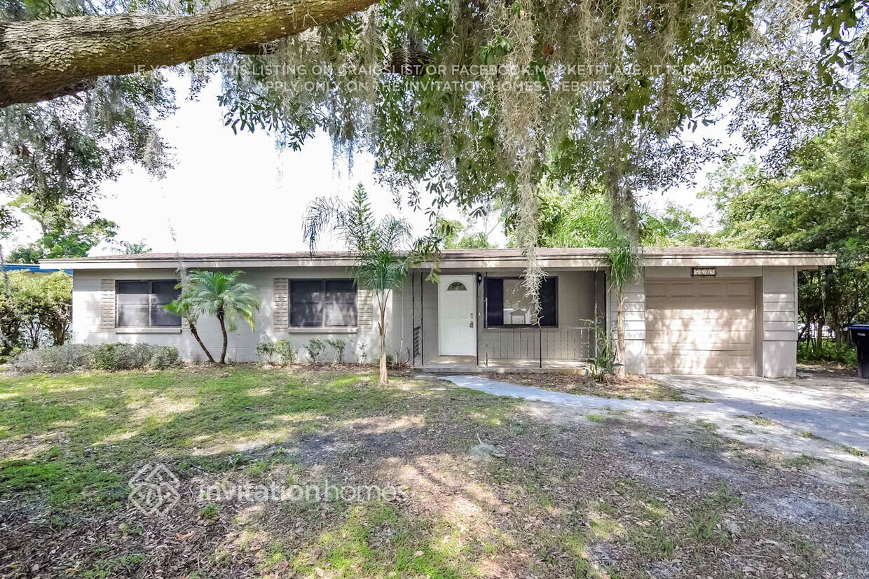 Foto principal - 5609 Sandalwood Dr