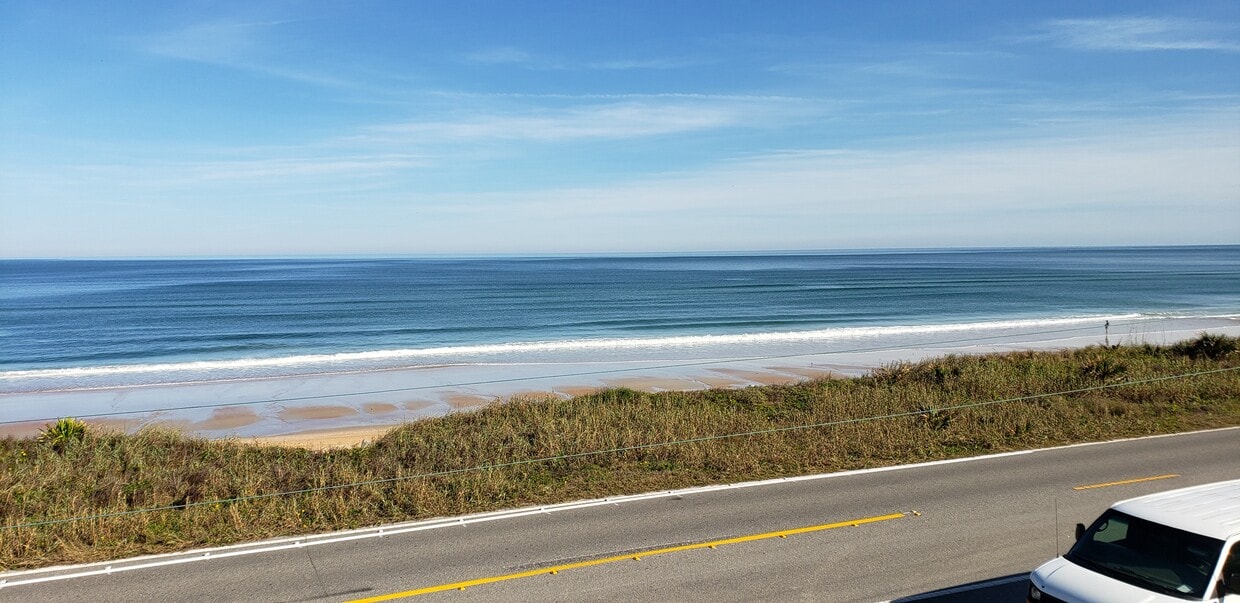 2256 S Ocean Shore Blvd, Flagler Beach, FL 32136 Apartments in
