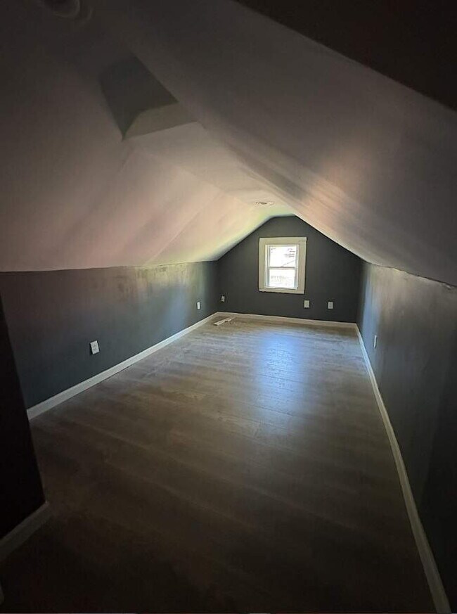 Photo - NEW LISTING – 821 Craft Rd, Section 8 Approved! Apartment