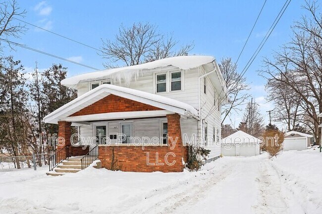 Foto del edificio - 507 Eastern Ave NE