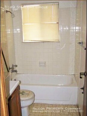 Foto del edificio - 3149 Starlight Cir