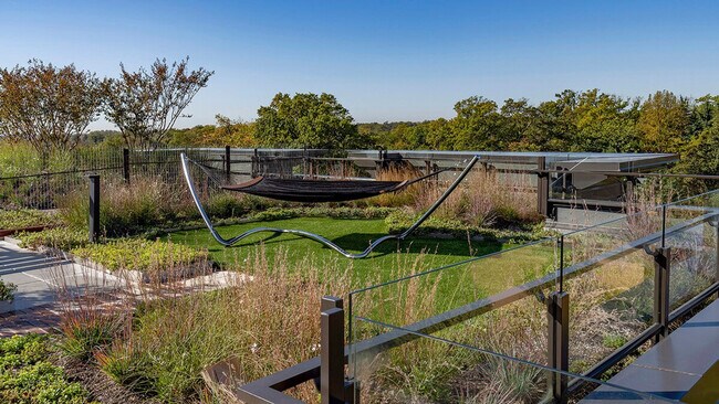 Foto del edificio - 4903 Edgemoor Ln