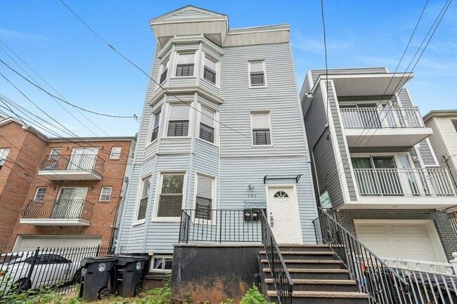 Building Photo - 101 Hedden Terrace