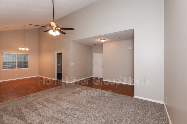Foto del edificio - 11331 Clayford Ridge