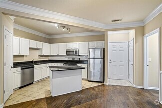 Building Photo - 1850 Cotillion Dr
