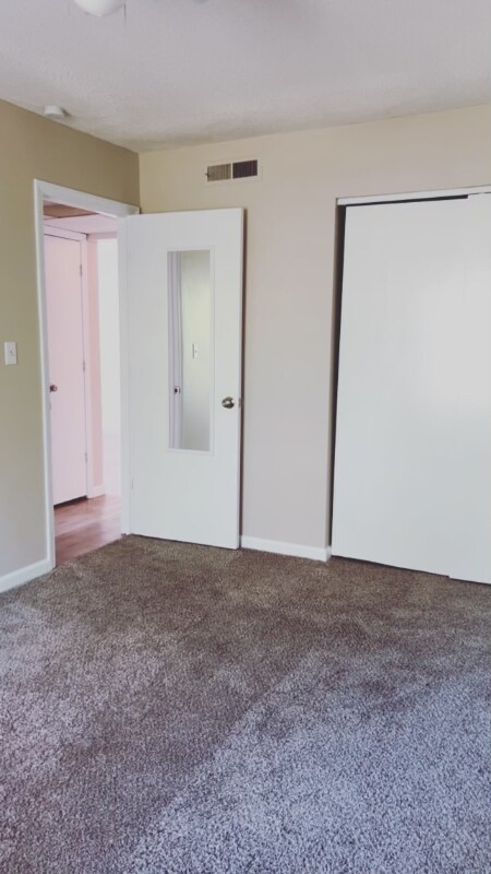 Foto del edificio - 3416 Balboa Ln