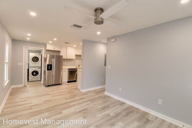 Foto del edificio - 2 br, 1 bath House - 1750 Lake Margaret Dr