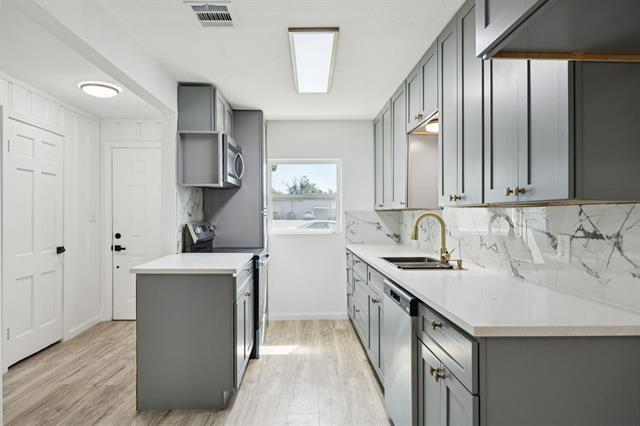 Foto del edificio - 303 N Delphine St