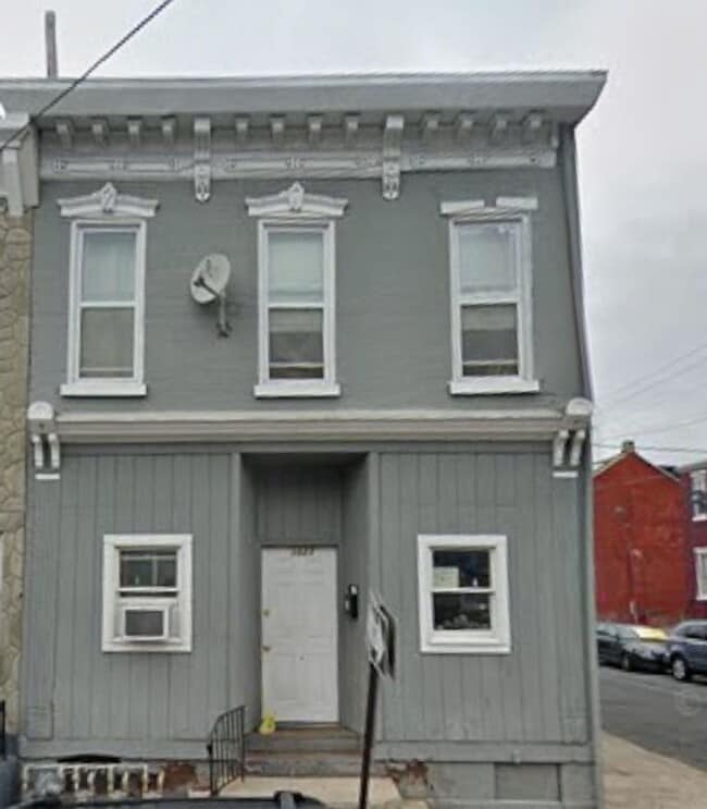 Photo - 1023 Greenwich St Apartment