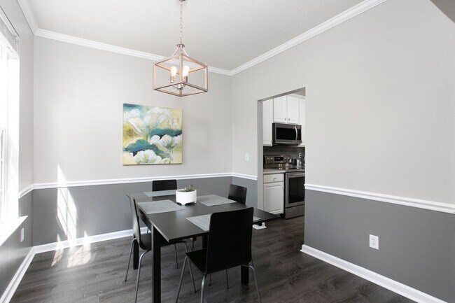 Photo - 3 Bd / 2.5 Bth townhouse in SW Durham Aubu...