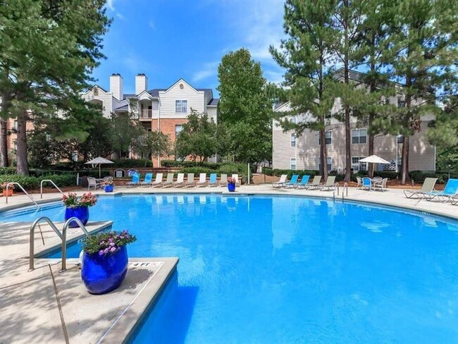 Piscina - Waters Edge at Harbison